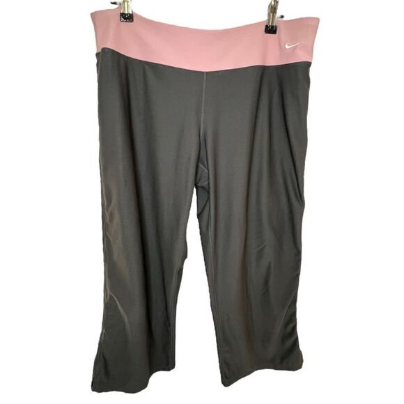 Nike Cropped Mid-Rise Grey Athletic Leggings With Pink Waistband - Picture 1 of 4